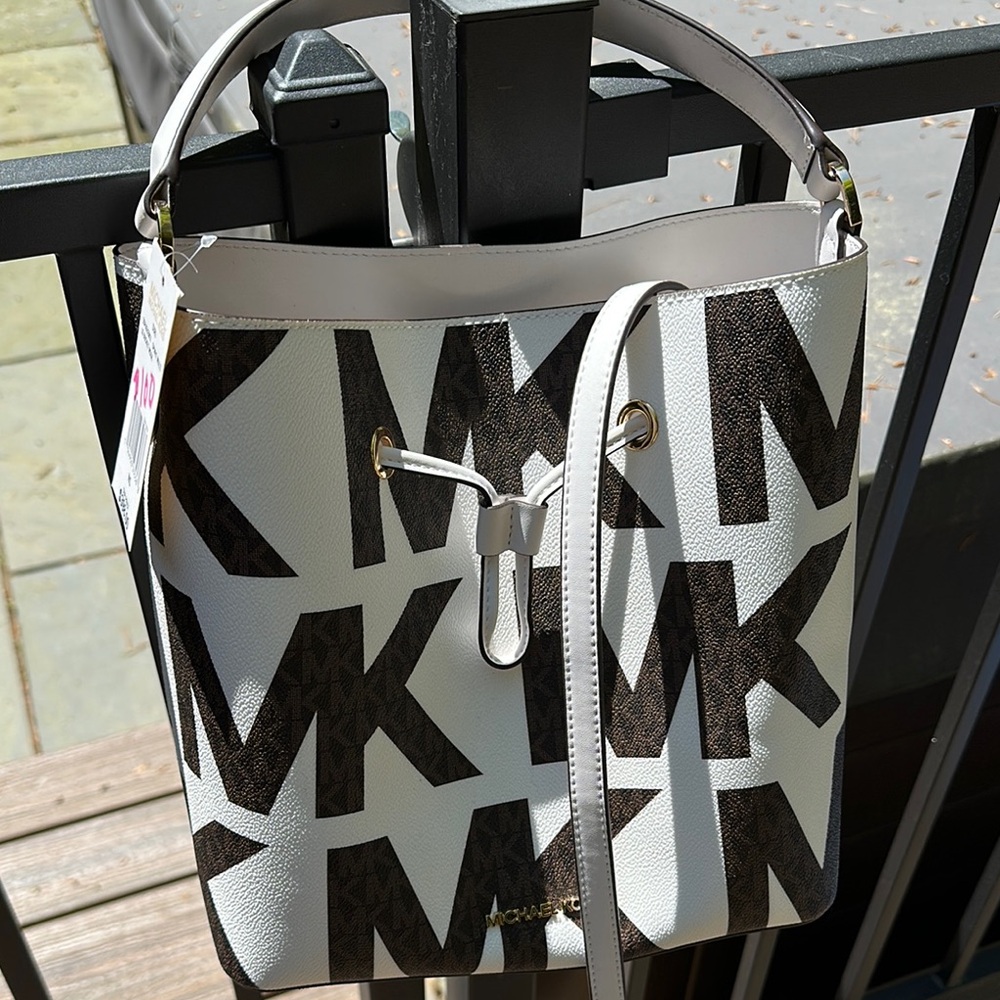 Michael Kors White and Brown Shoulder Bag with Signature Logo